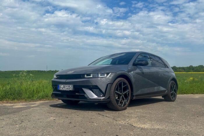 Hyundai ioniq test facelift