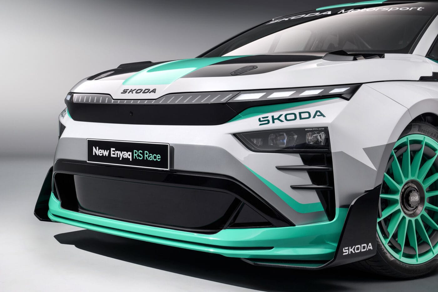skoda enyaq rs race 2025 1 skoda enyaq rs race 2025 1