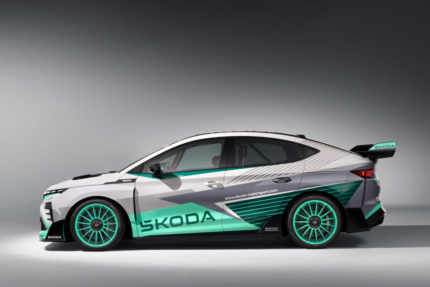 skoda enyaq rs race 2025 3 skoda enyaq rs race 2025 3
