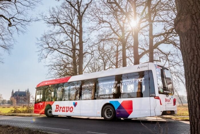 Autobús Arriva netherlands east brabant recortado