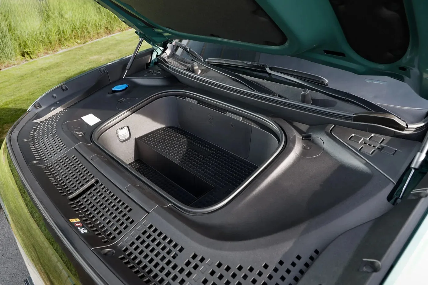 hyundai ioniq 9 fahrbericht thorsten weigl 03 1400x933 1 hyundai ioniq 9 fahrbericht thorsten weigl 03 1400x933 1