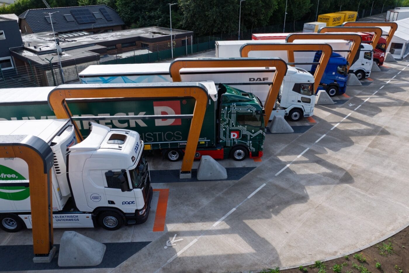 milence ladestation charging station e lkw electric trucks recklinghausen 2025 02 min milence ladestation charging station e lkw electric trucks recklinghausen 2025 02 min