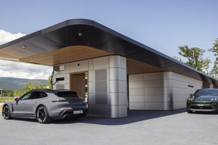 Porsche charging lounge nyon schweiz