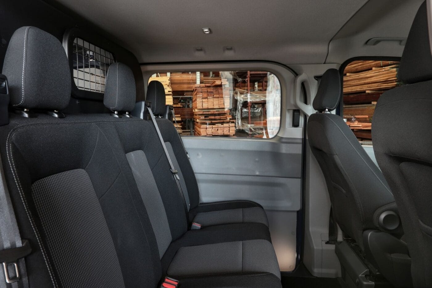 volkswagen transporter plus 2025 02 min volkswagen transporter plus 2025 02 min