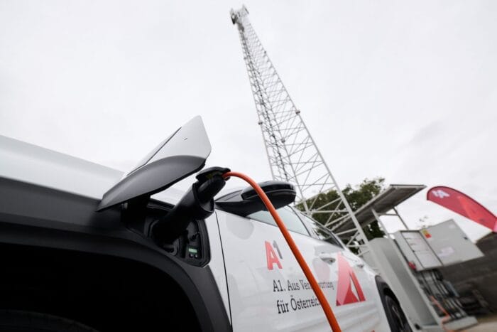 A1 renault raasdorf v2l emergency mobile phone grid stabilization