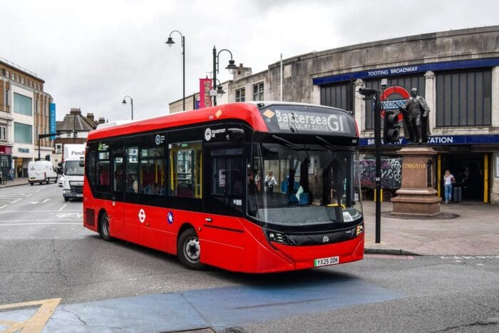 Alexander dennis enviro100ev tfl londres uk kristian lake cropped