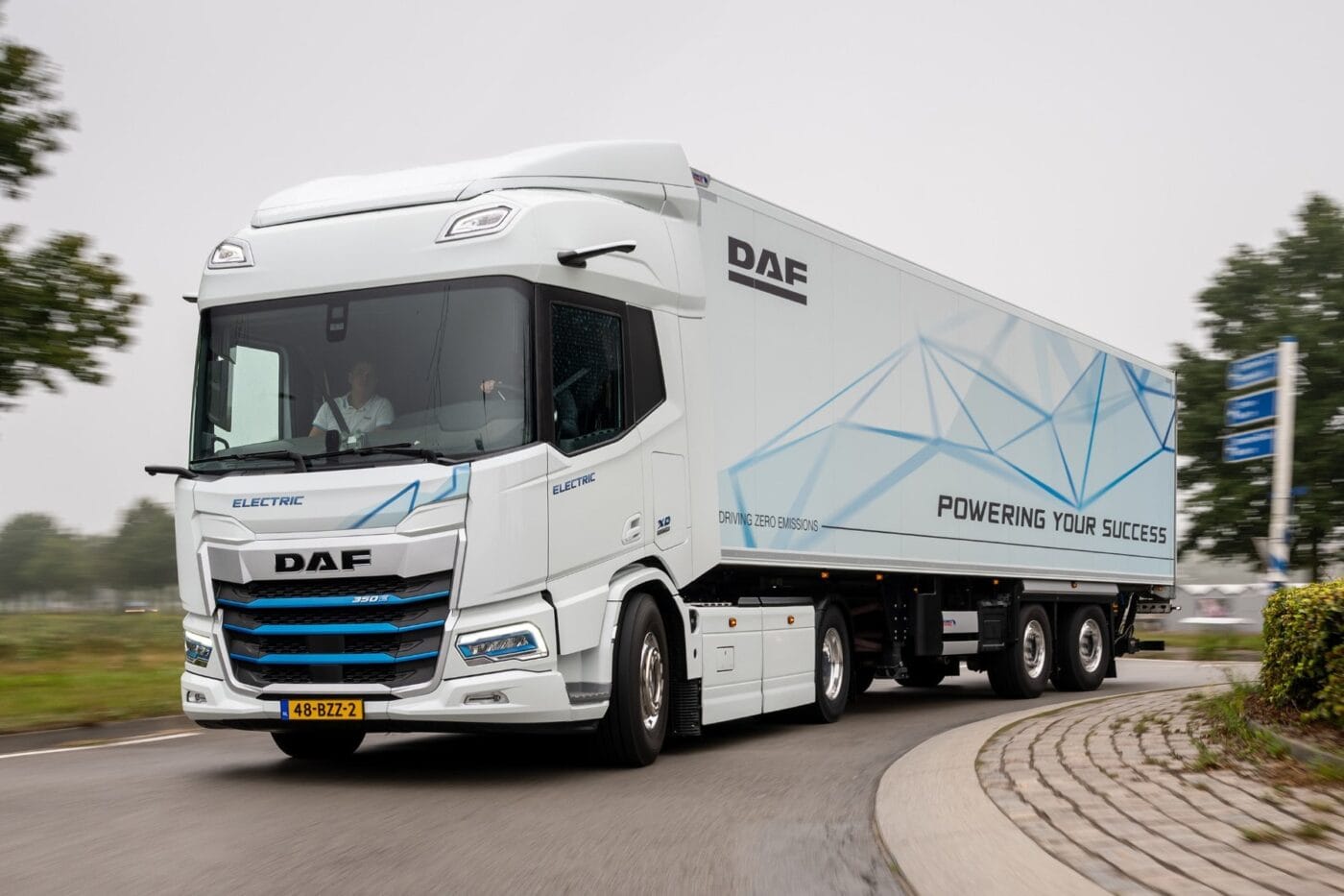 daf xd electric e lkw electric truck niederlande netherlands 2025 06 1 min daf xd electric e lkw electric truck niederlande netherlands 2025 06 1 min
