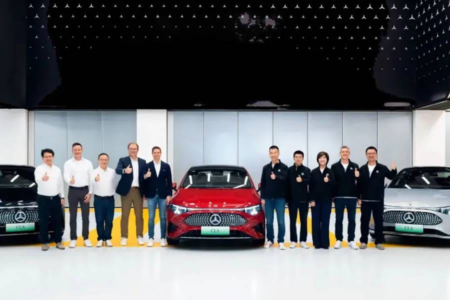 Mercedes benz momenta assisted driving cooperation