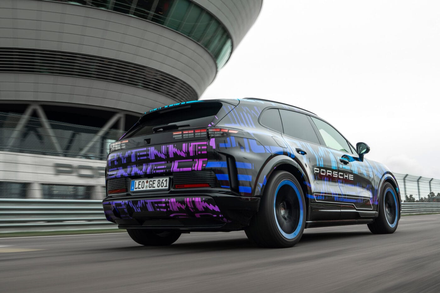 porsche cayenne tech workshop fahrwerk suspension 2025 10 porsche cayenne tech workshop fahrwerk suspension 2025 10