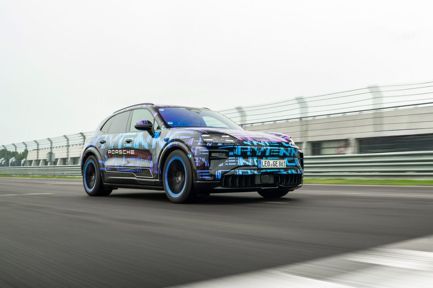 porsche cayenne tech workshop fahrwerk suspension 2025 11 porsche cayenne tech workshop fahrwerk suspension 2025 11