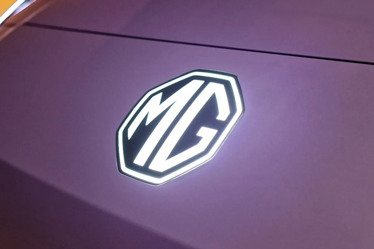 Saic mg motor mg4 electric facelift min