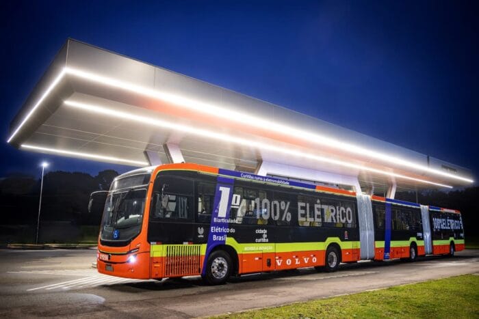 Volvo bzrt autobús eléctrico articulado brasil