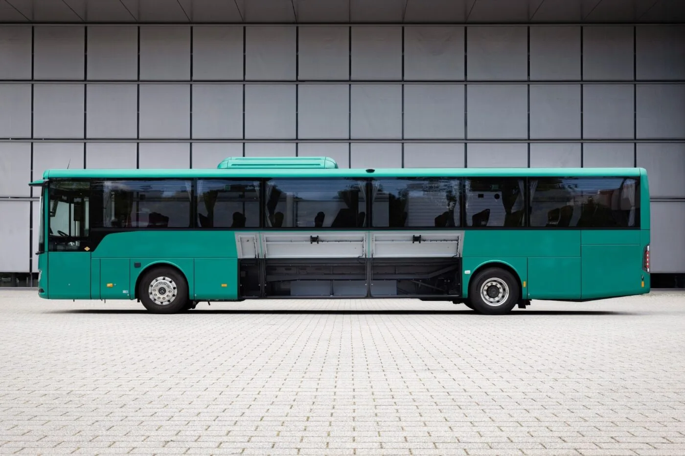 Daimler buses mercedes benz eintouro m elektrobus electric bus min