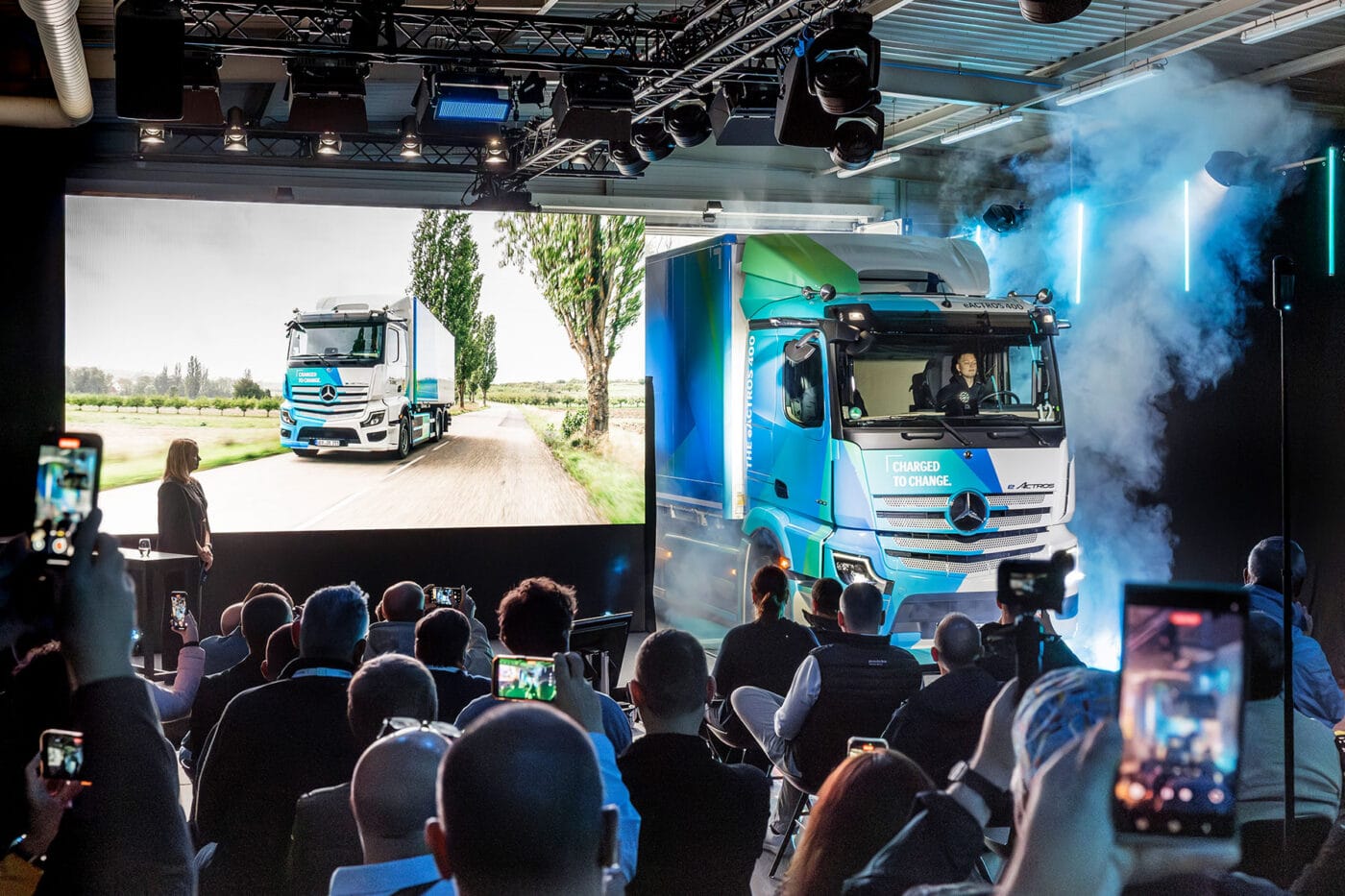 camión daimler mercedes benz eactros 400 e lkw camión eléctrico 2025 02 Daimler camión mercedes benz eactros e lkw camión eléctrico