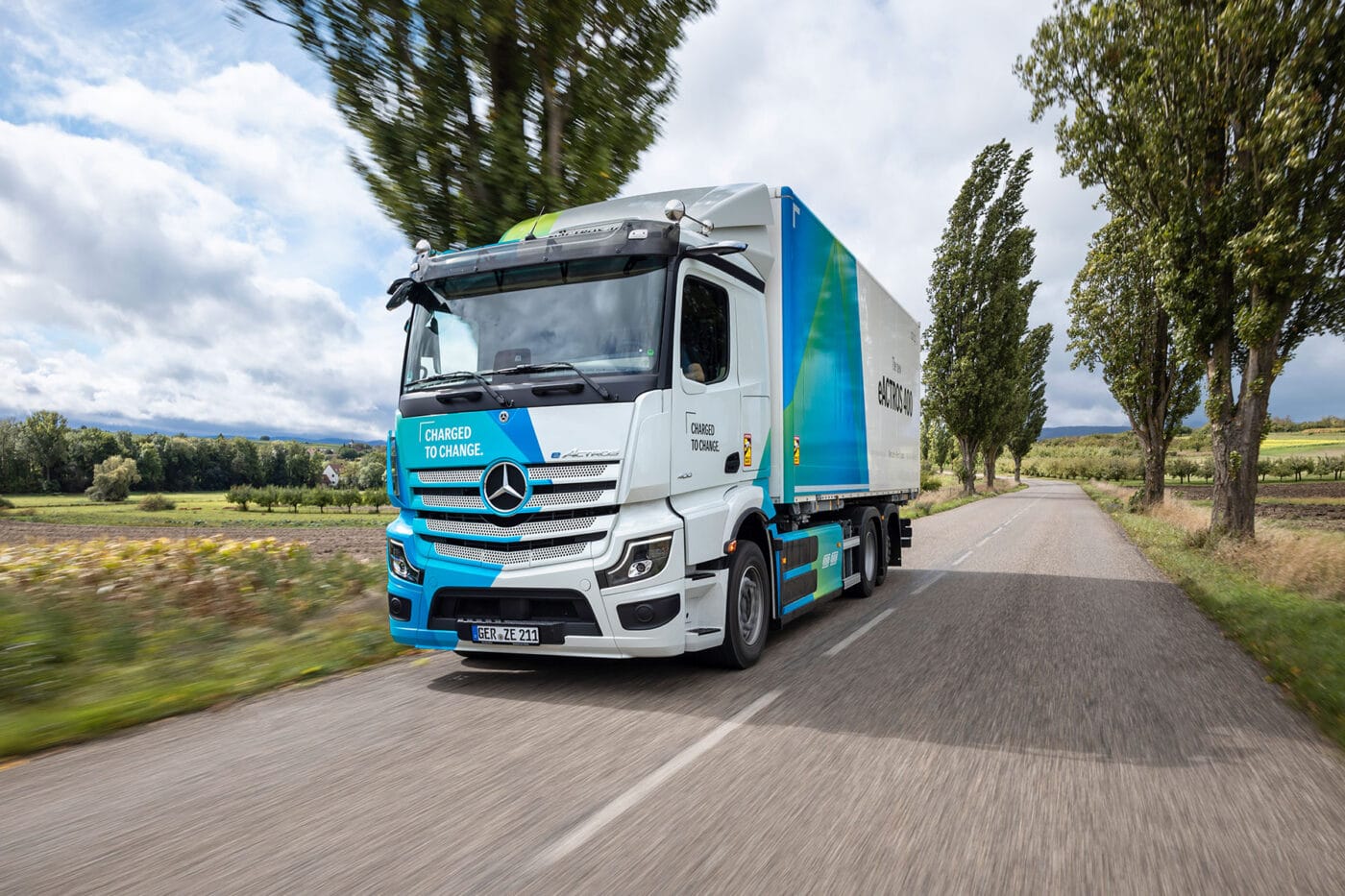 camión daimler mercedes benz eactros 400 e lkw camión eléctrico 2025 12 Daimler camión mercedes benz eactros e lkw camión eléctrico