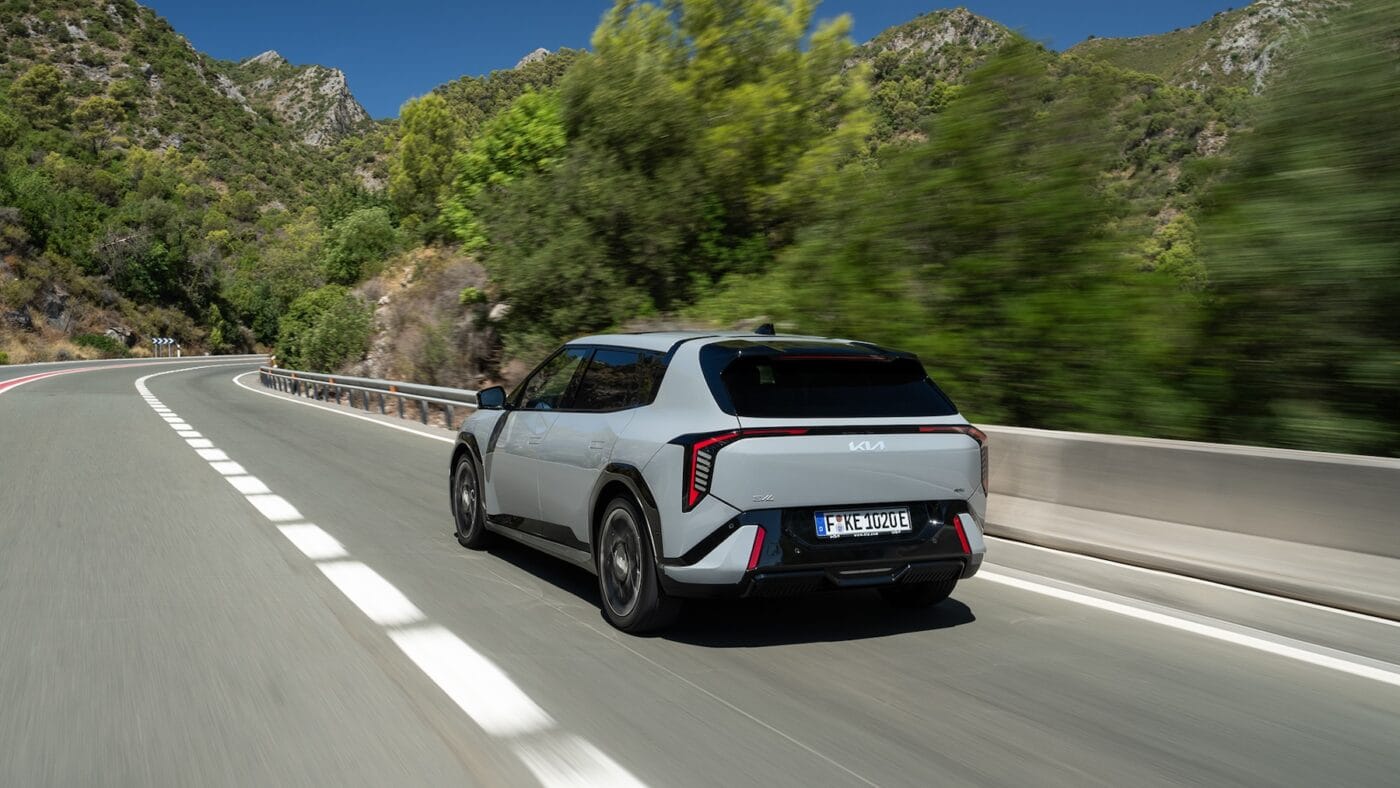kia ev4 gt line gris lobo digital dinámico 1920x1080 008 Kia ev4 gt line gris lobo dynamic digital