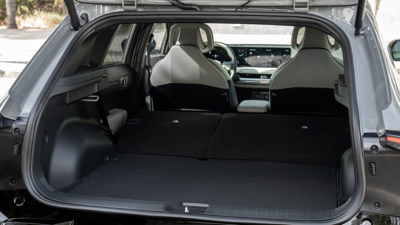 kia ev4 gt line interior gris lobo digital 1920x1080 012 Kia ev4 gt line interior gris lobo digital