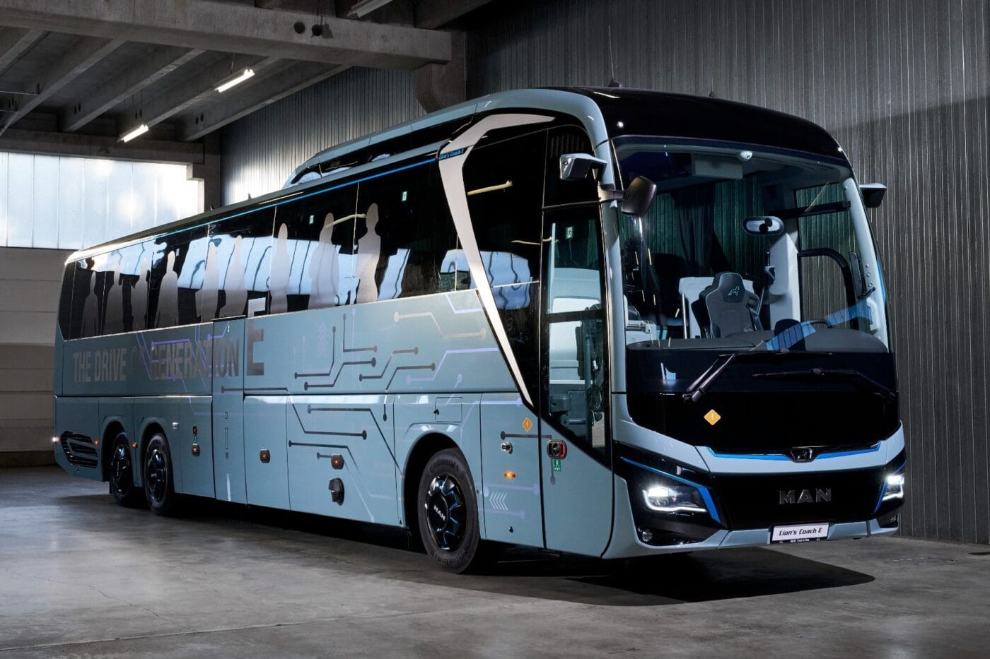 man lions coach e elektrobus electric bus 2025 09 min Man lions coach e elektrobus electric bus min