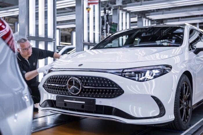 Mercedes benz cla produktion rastatt