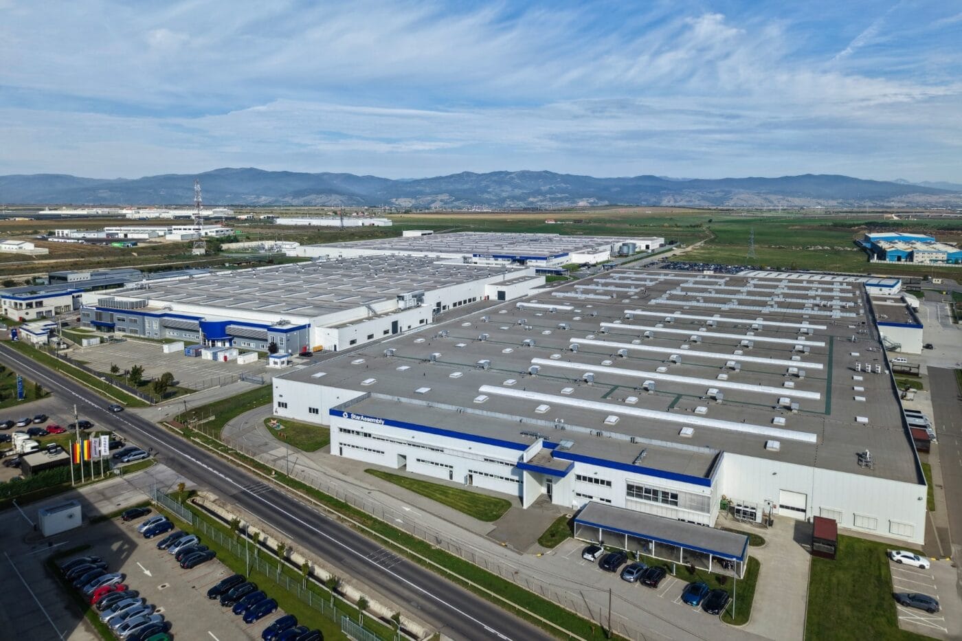 mercedes benz star assembly rumaenien romania sebes 2025 01 min Mercedes benz star assembly rumaenien romania sebes min