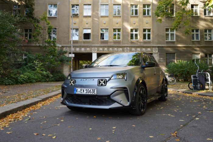 Alpine a fahrbericht cropped