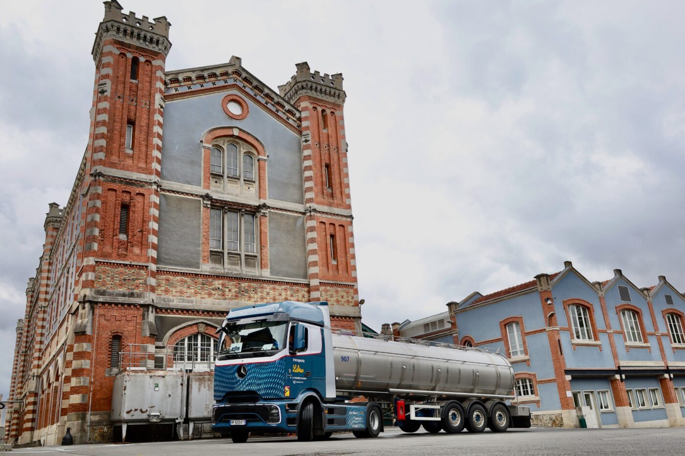 Daimler truck transports lebrun electric trucks eactros winery