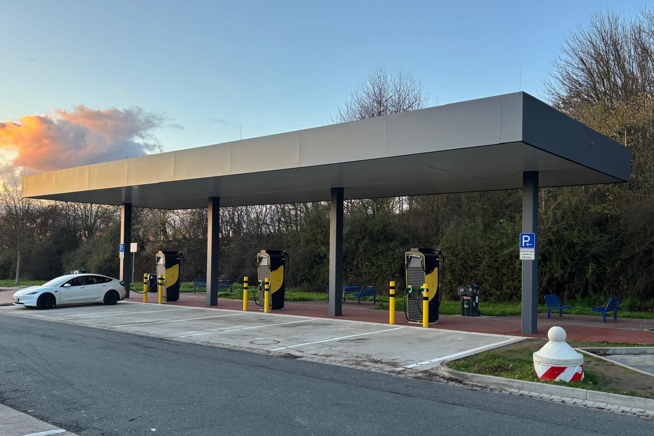 Estación de carga Fastned ladestation deutschlandnetz porta westfalica min
