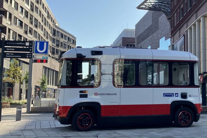 Holon urban autonomous van hamburger hochbahn