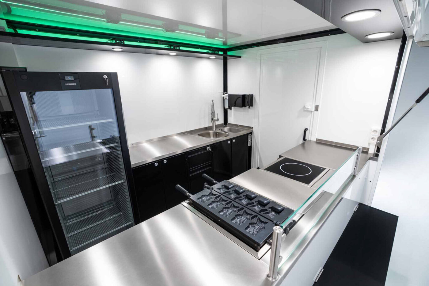 kia pv5 chassis cab solutrans 2025 09 Kia pv5 chassis cab solutrans