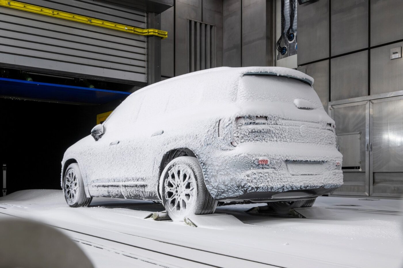 mercedes benz glb 2025 03 min Mercedes benz glb min