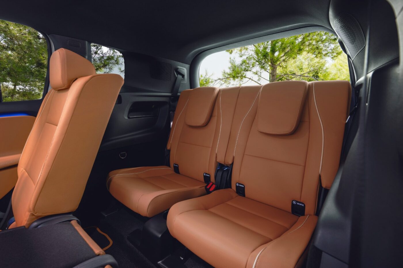 mercedes benz glb 2025 06 min Mercedes benz glb min