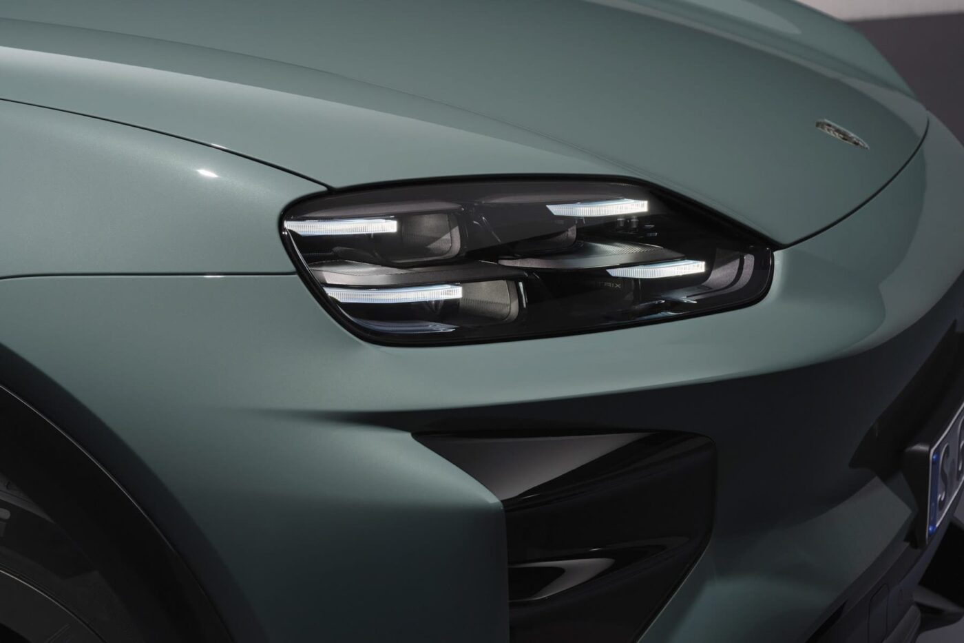 Porsche cayenne electric e4 weltpremiere