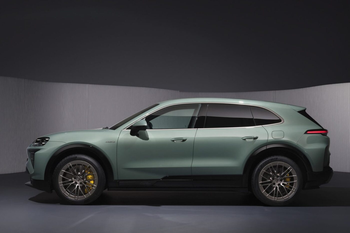 Porsche cayenne electric e4 weltpremiere