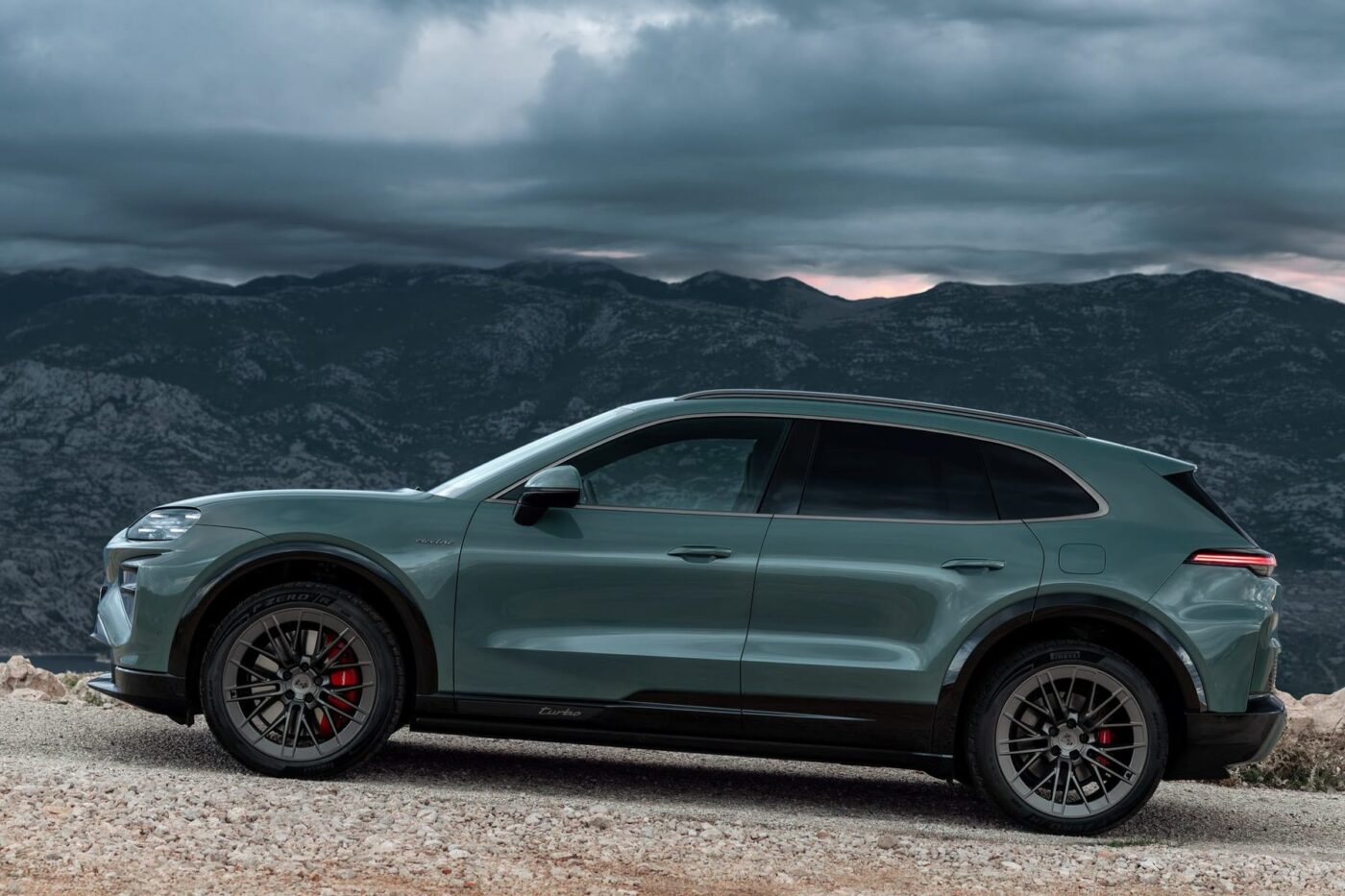 Porsche cayenne electric e4 weltpremiere