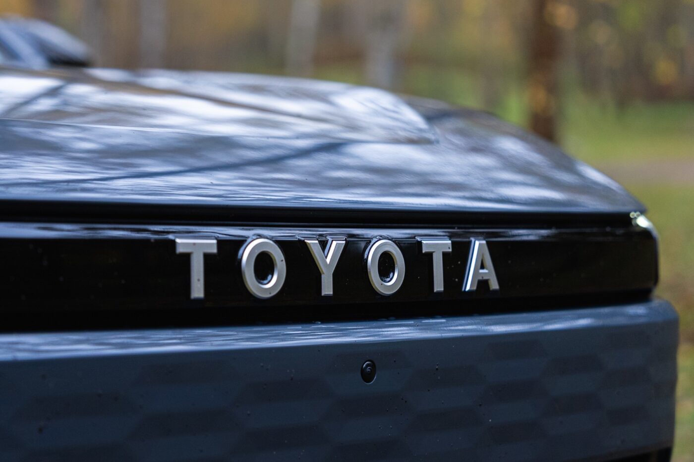 Toyota hilux bev min