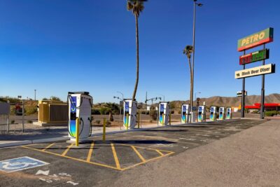 Bp pulse arizone hpc dc charging stations cropped