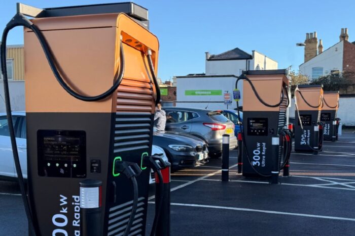 Duracell e charge cheltenham uk hpc charging stations