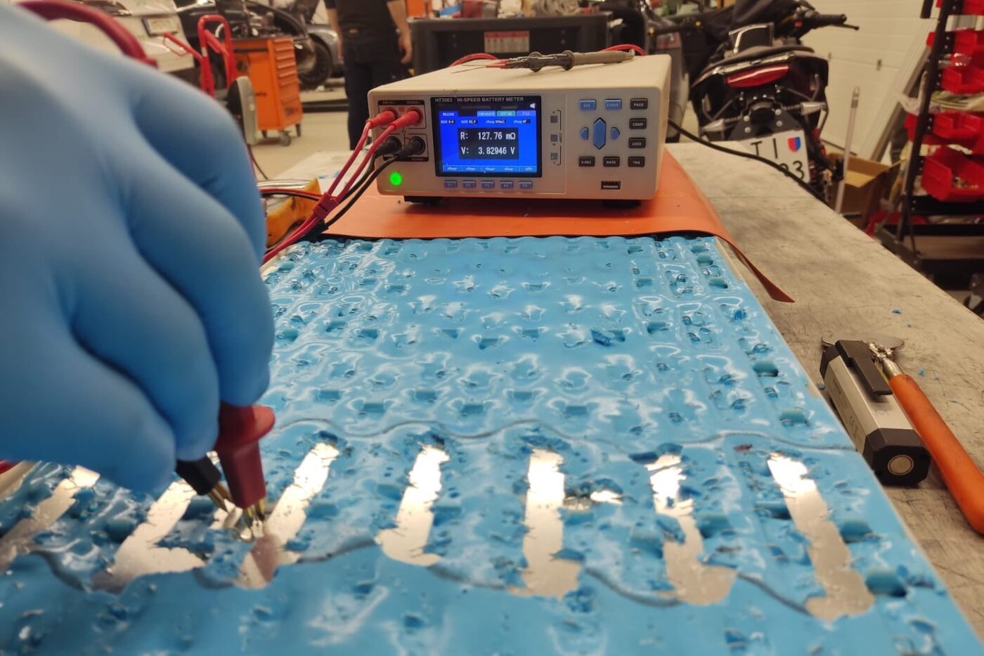 Ev clinic akku analizar tesla lges panasonic