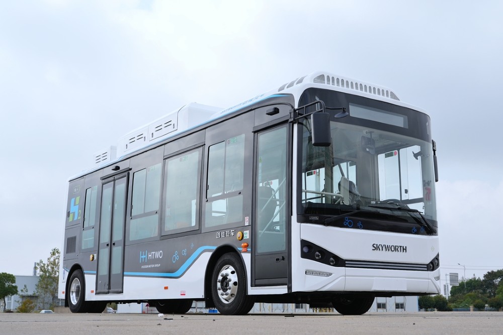 Htwo kaiwo hyundai h2 bus fcev midibus china guangzhou