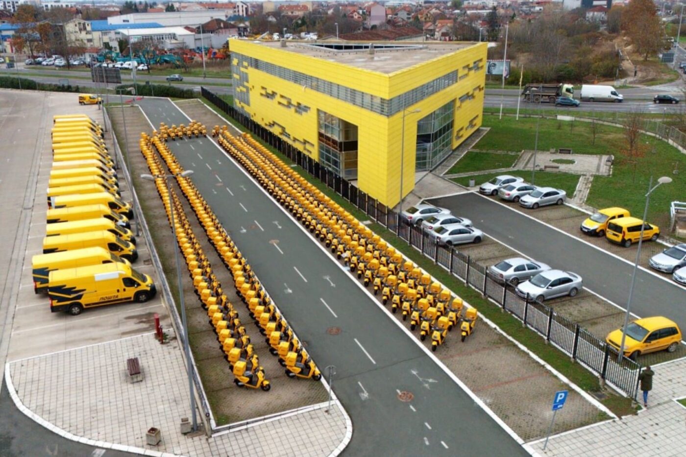 posta srbije e roller scooter eléctrico serbien serbia 2025 01 Posta srbije e roller electric scooter serbien serbia