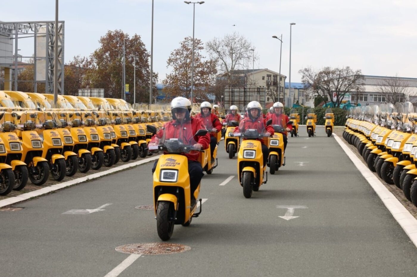posta srbije e roller scooter eléctrico serbien serbia 2025 02 Posta srbije e roller electric scooter serbien serbia