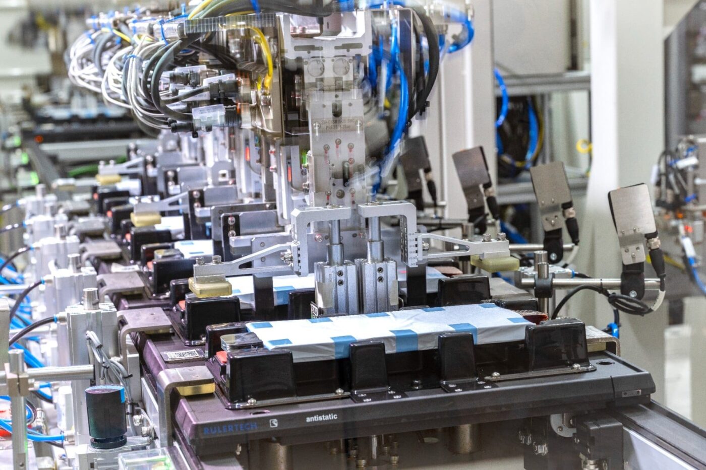 Powerco salzgitter batterieproduktion producción de baterías min