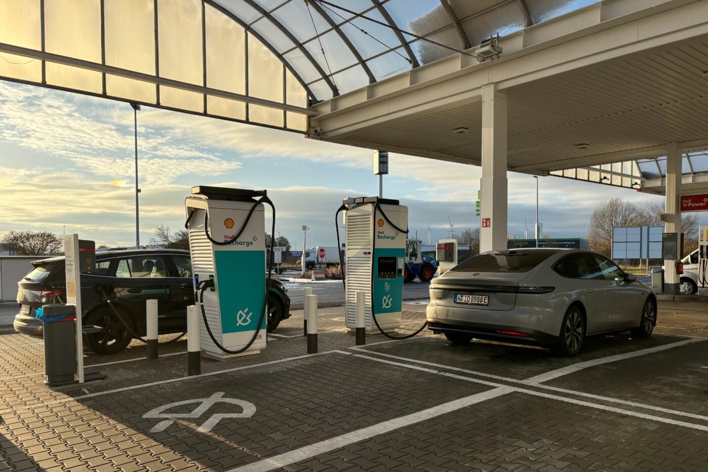 Shell ladestation charging station hohenwarsleben min