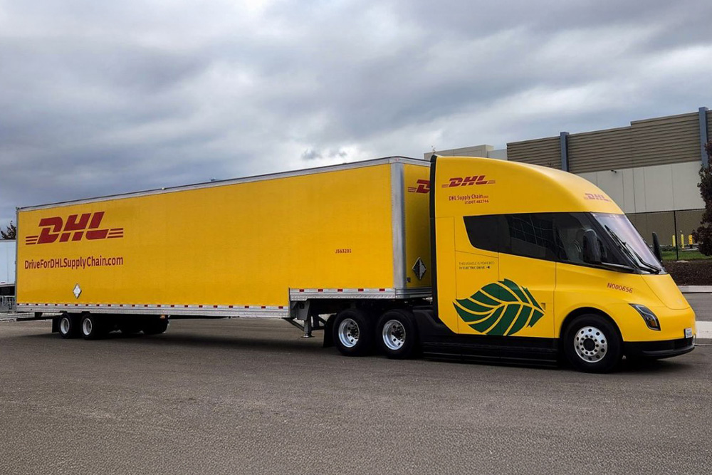 Tesla semi e lkw camión eléctrico dhl kalifornien california usa
