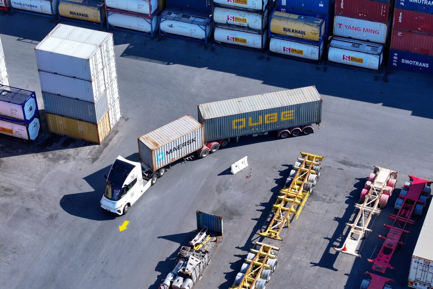 Windrose technology e lkw camión eléctrico hafen harbour container min