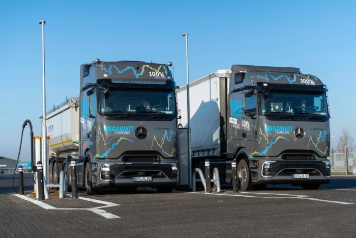 Daimler truck e lkw eactros mcs megawattladen