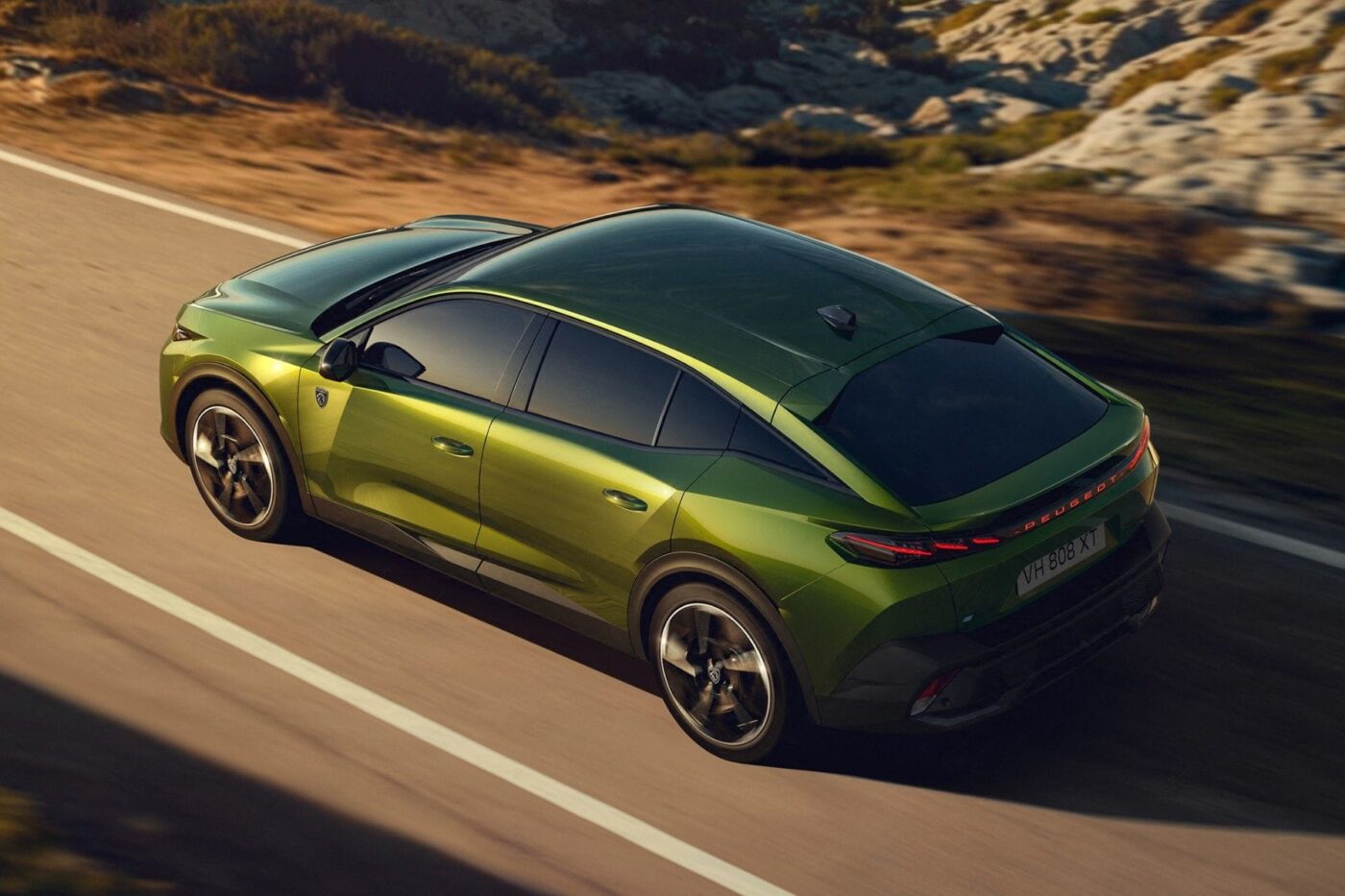 peugeot e 408 facelift 2026 07 min Peugeot e facelift min
