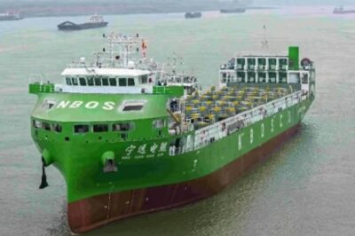 Buque portacontenedores eléctrico Bairdmaritime china recortada