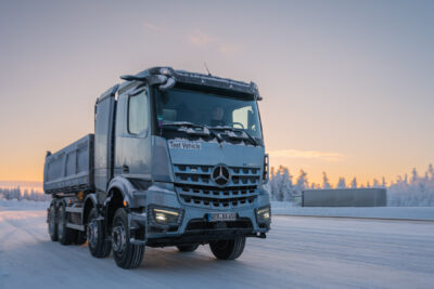 Prueba de invierno de los earocs para camiones Daimler