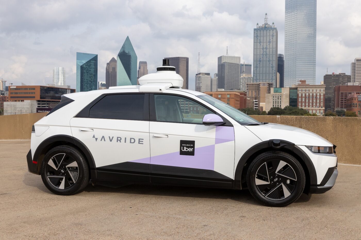 Hyundai ioniq robotaxi avride uber dallas texas